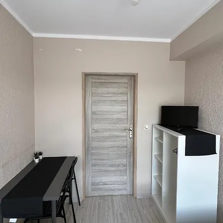 Kwatery Prywatne Jasmin Gniezno Exterior foto