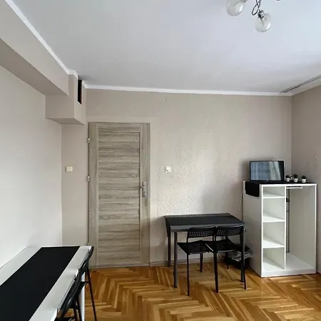 Kwatery Prywatne Jasmin Gniezno Exterior foto